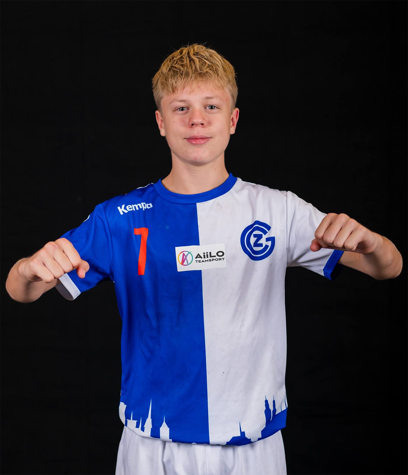 U19 20 253_6844 1