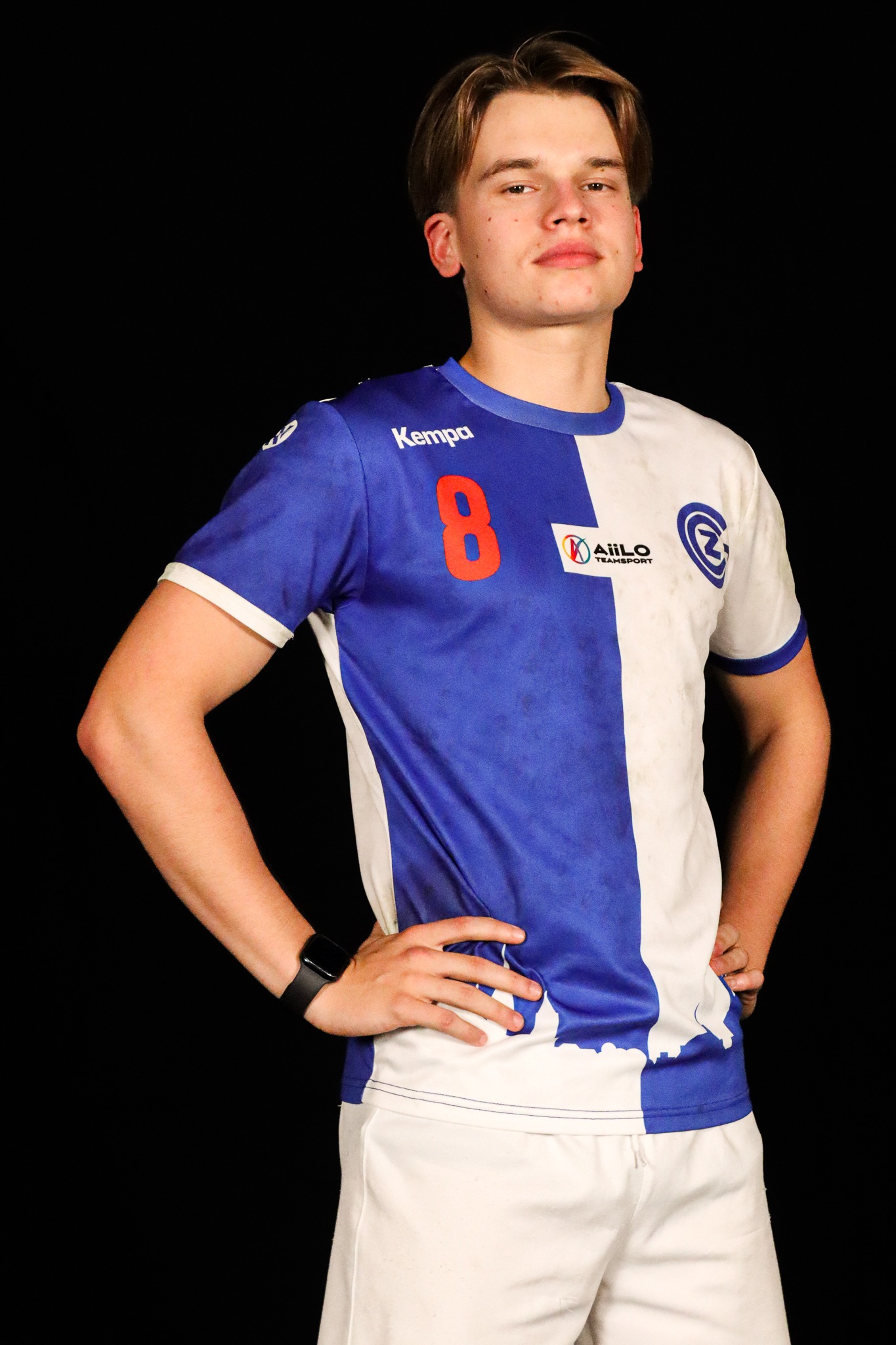 U19 14 U19L Portrait 6
